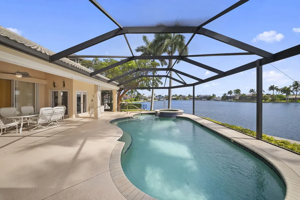 1688 Villa Court Marco Island FL 34145