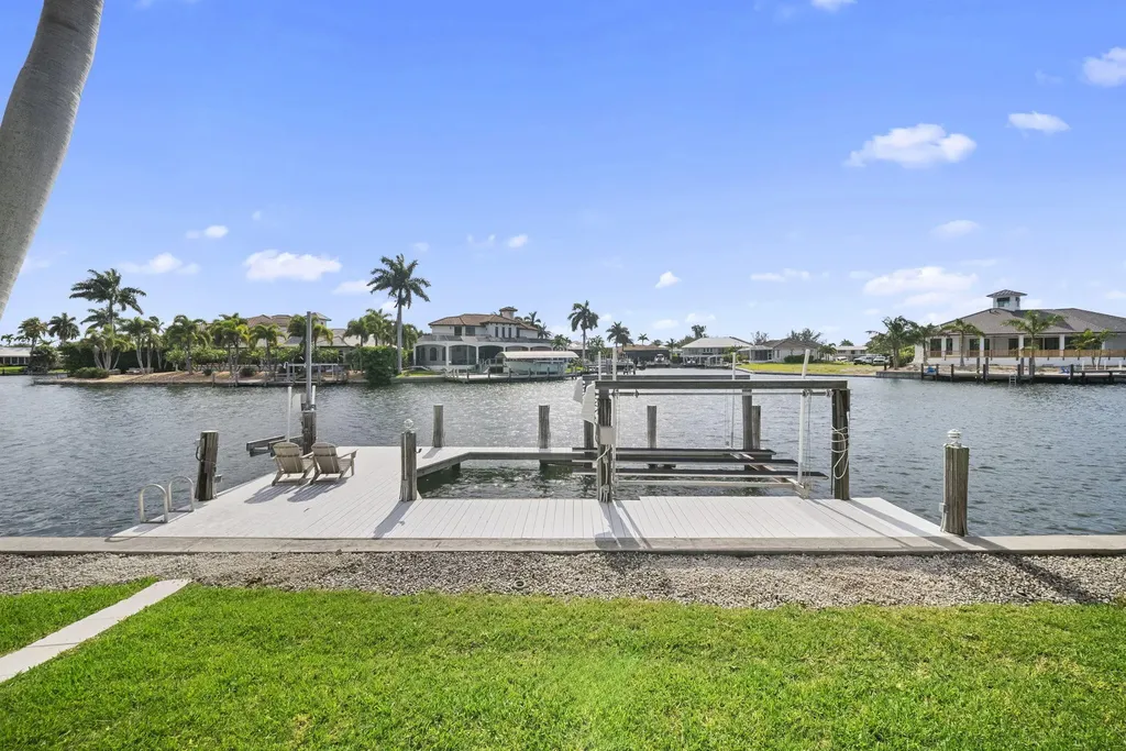 1688 Villa Court Marco Island FL 34145