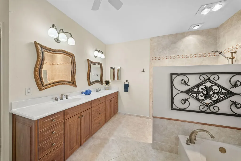 1688 Villa Court Marco Island FL 34145
