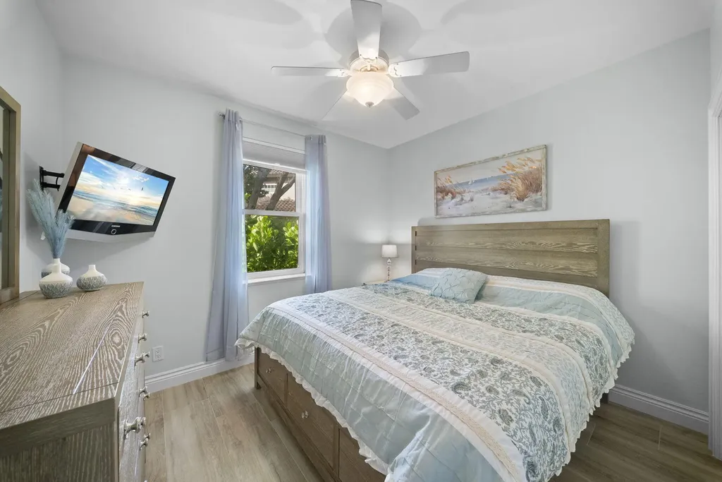 1688 Villa Court Marco Island FL 34145