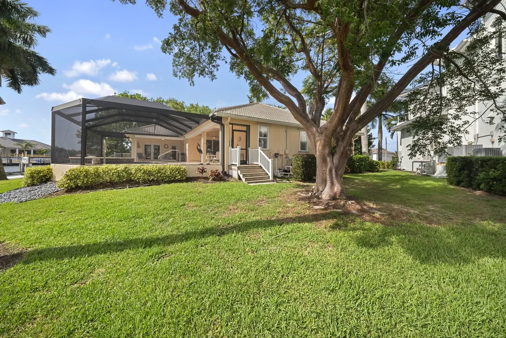 1688 Villa Court Marco Island FL 34145