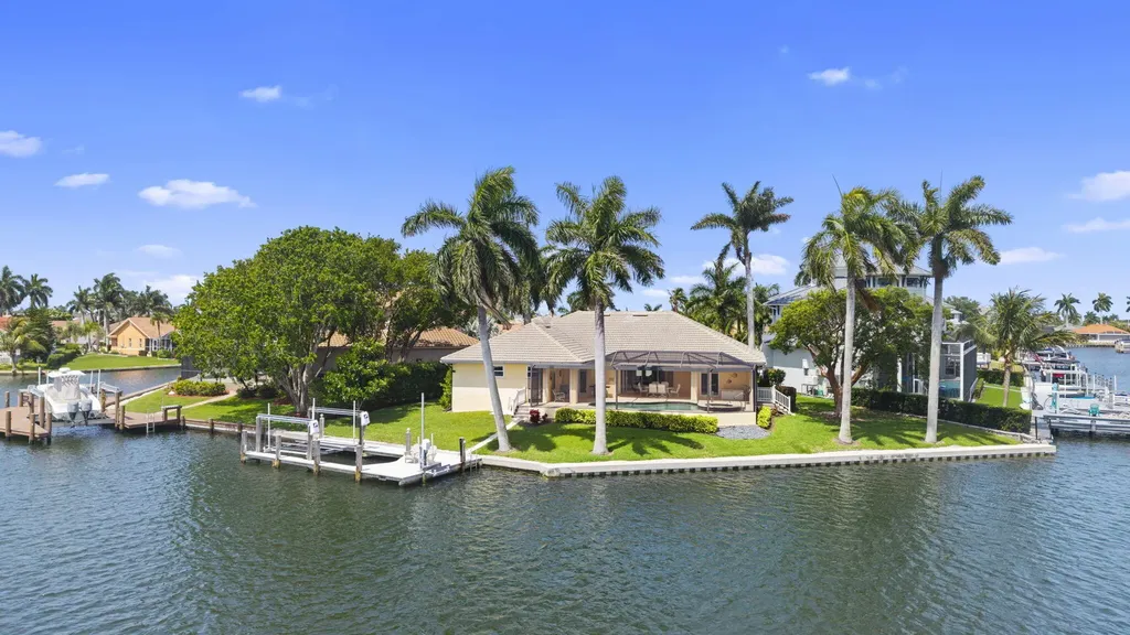 1688 Villa Court Marco Island FL 34145