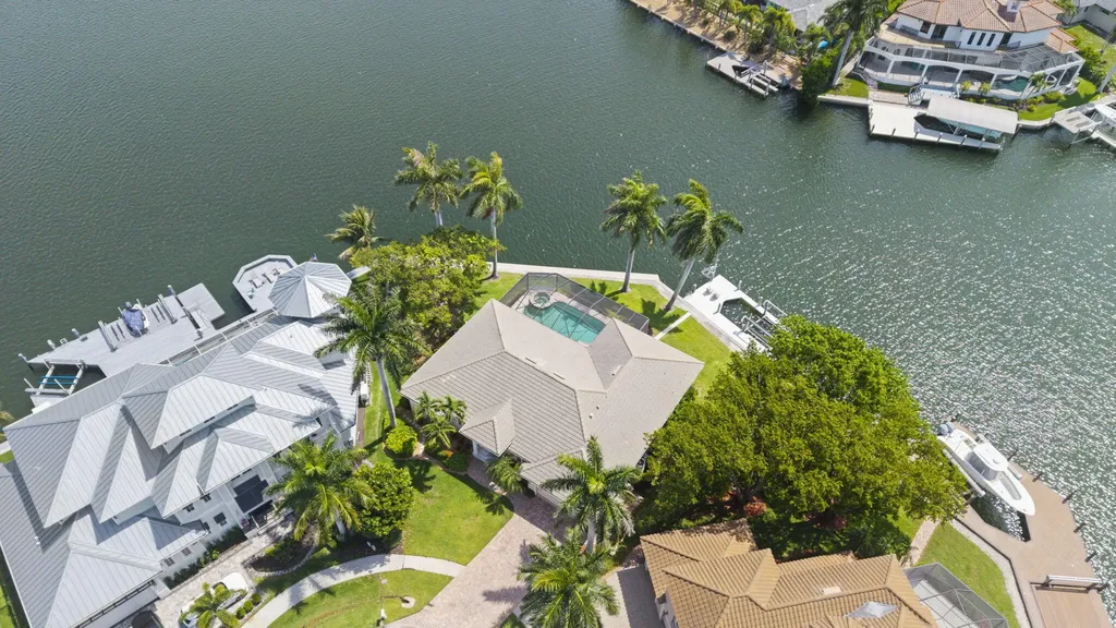 1688 Villa Court Marco Island FL 34145