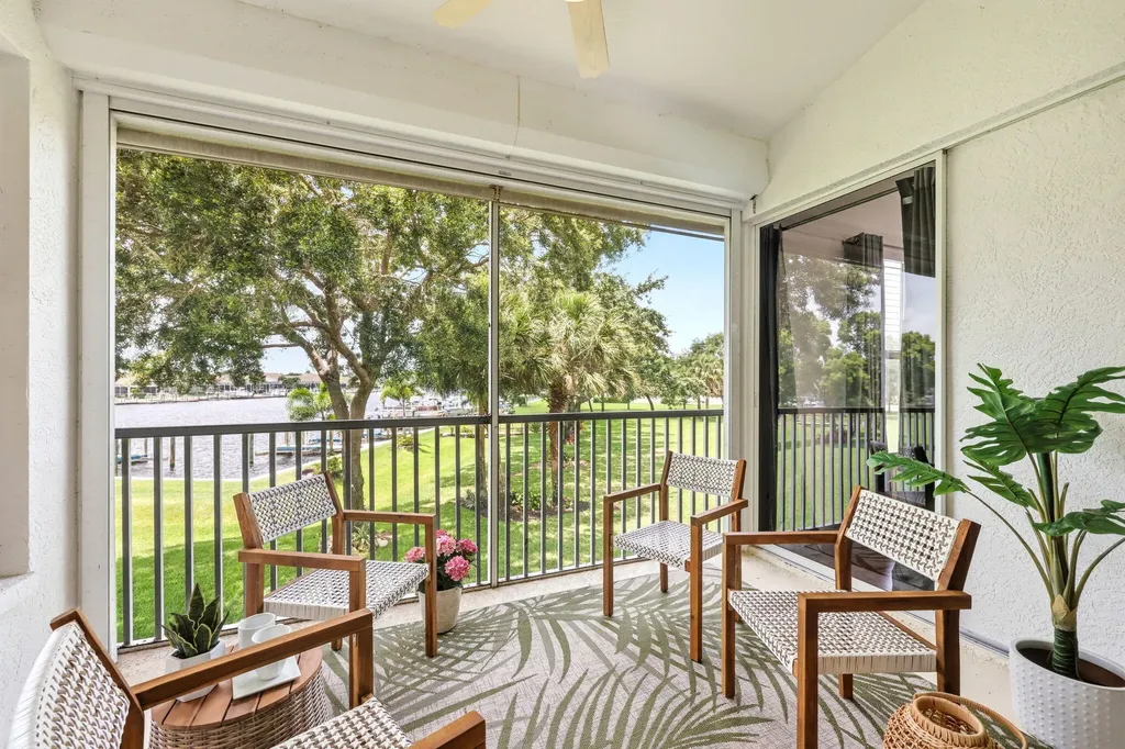 275 Cays Drive Naples FL 34114