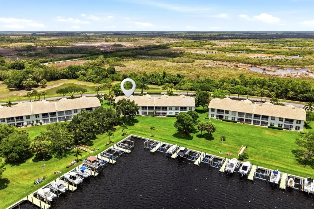 275 Cays Drive Naples FL 34114