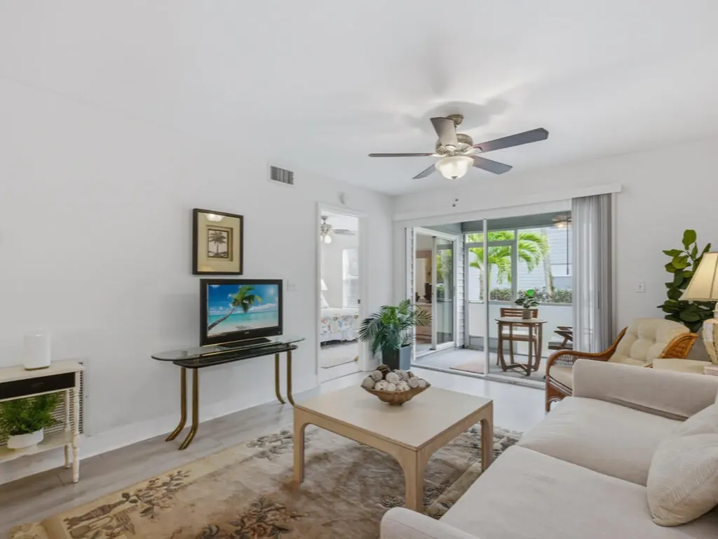 1901 Courtyard Way Naples FL 34112