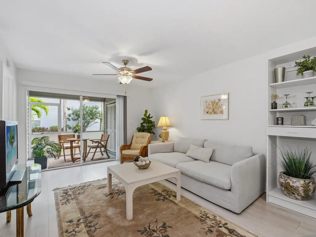 1901 Courtyard Way Naples FL 34112