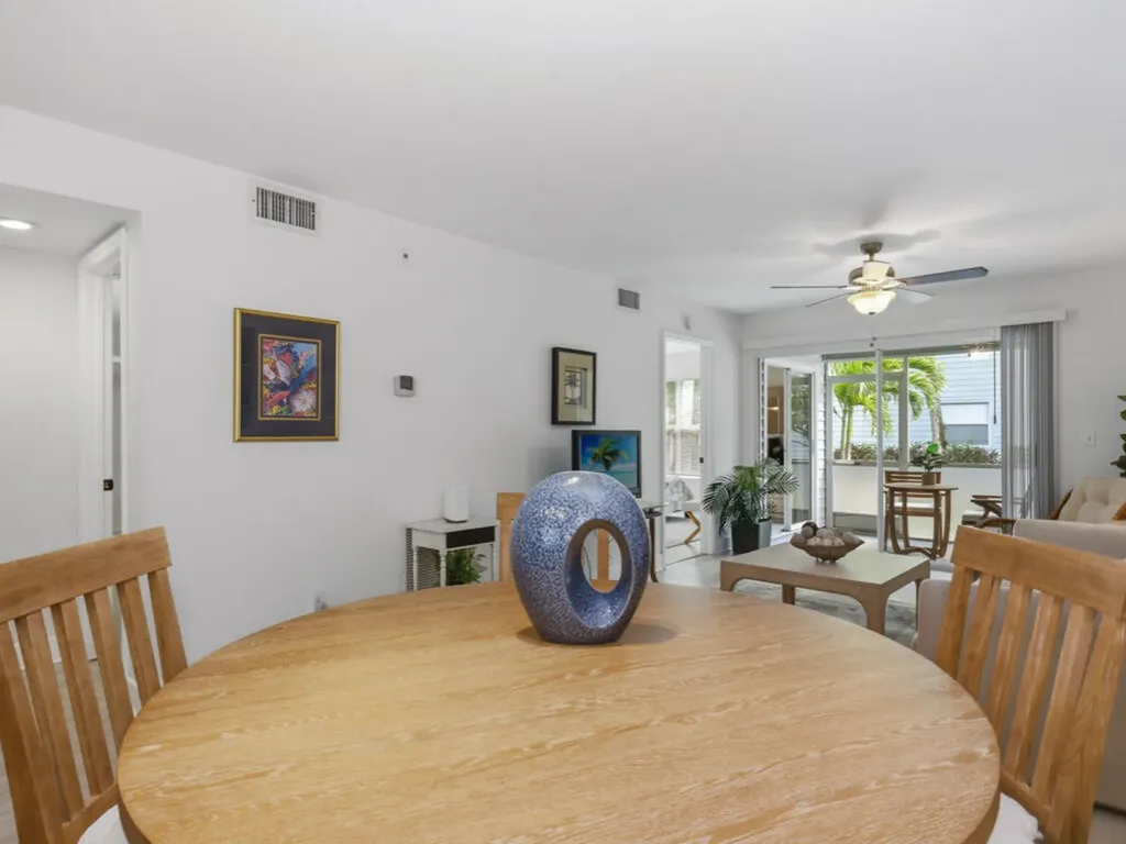 1901 Courtyard Way Naples FL 34112