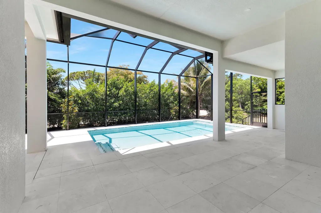 60 Tahiti Road Marco Island FL 34145