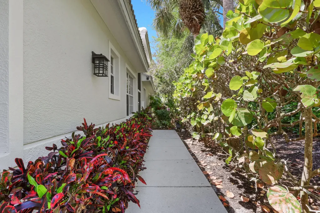 4501 Cardinal Cove Lane Naples FL 34114