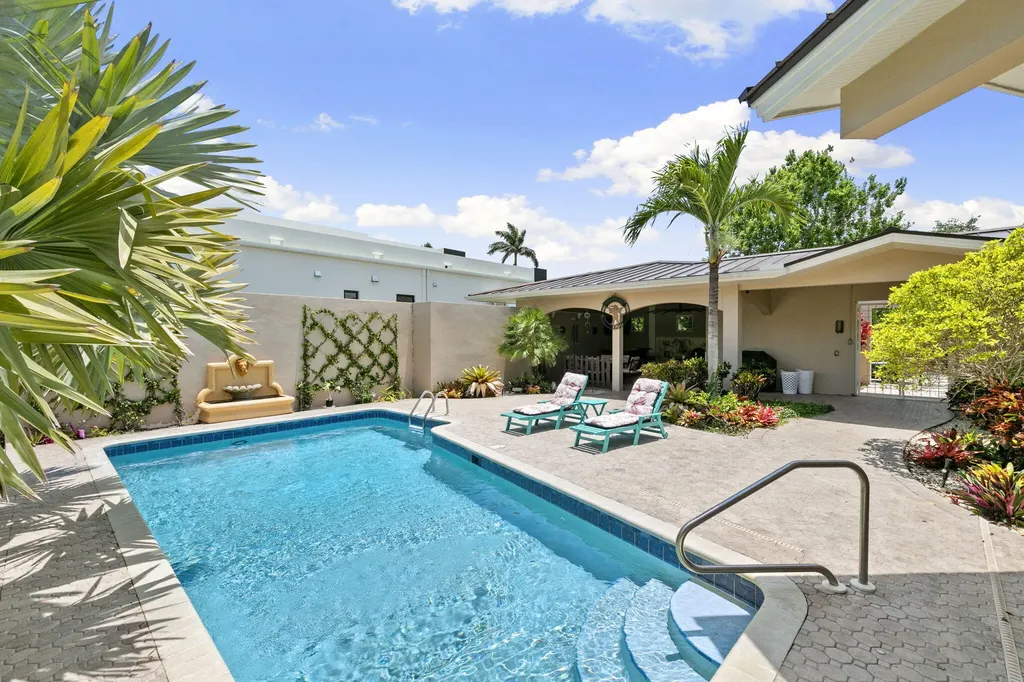 622 Bimini Avenue Marco Island FL 34145