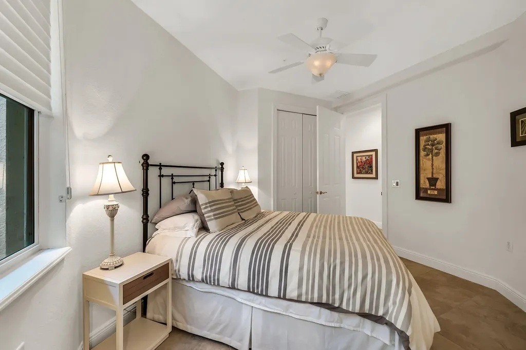3141 Aviamar Circle Naples FL 34114