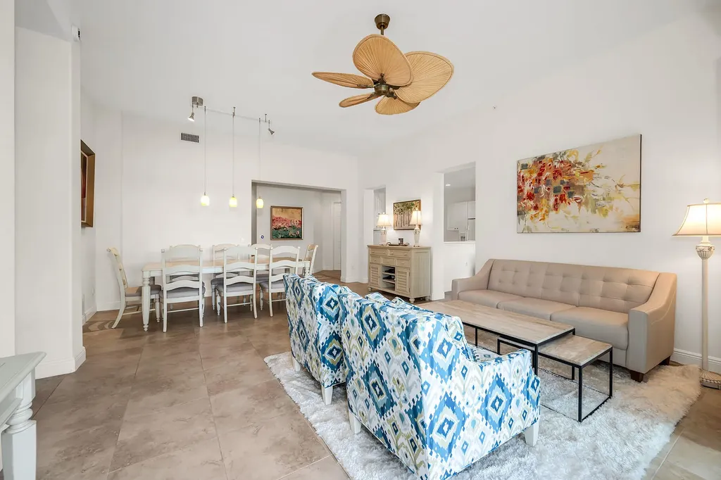 3141 Aviamar Circle Naples FL 34114