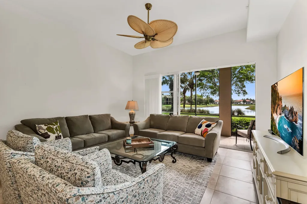3141 Aviamar Circle Naples FL 34114