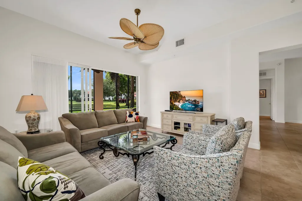 3141 Aviamar Circle Naples FL 34114