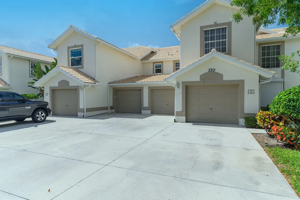 370 Stella Maris Drive N Naples FL 34114