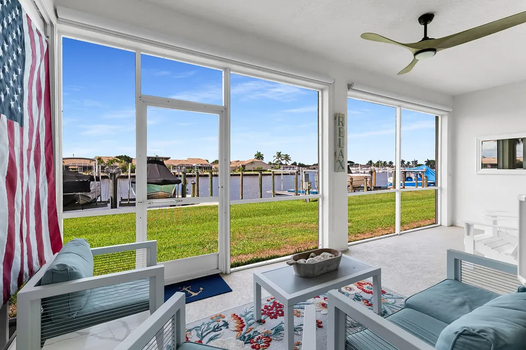 370 Stella Maris Drive N Naples FL 34114