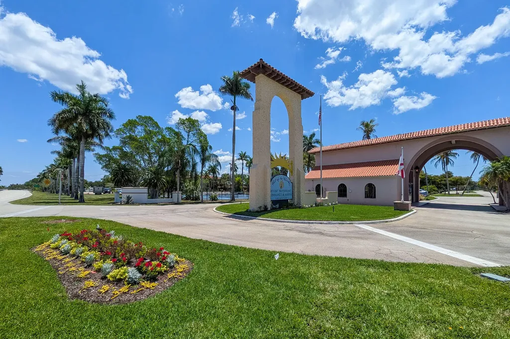 370 Stella Maris Drive N Naples FL 34114