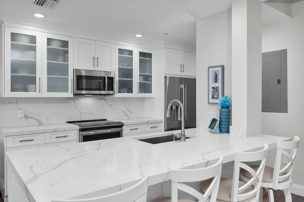 370 Stella Maris Drive N Naples FL 34114