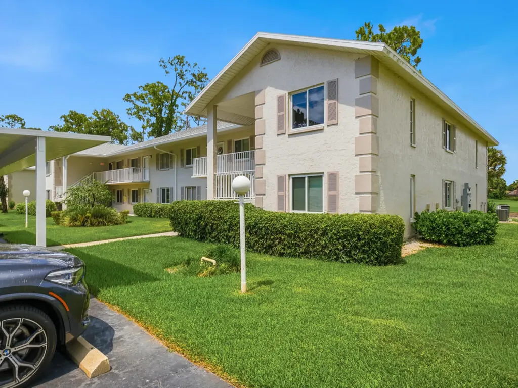 Naples FL, 780 Augusta Boulevard, Unit C104