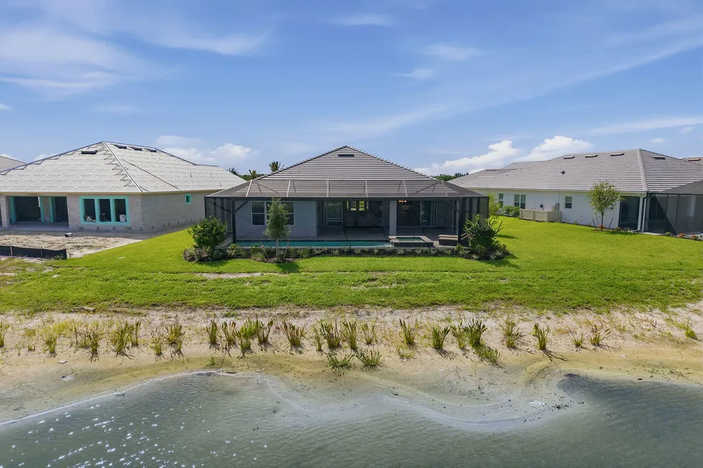 15743 Modena Street Naples FL 34114