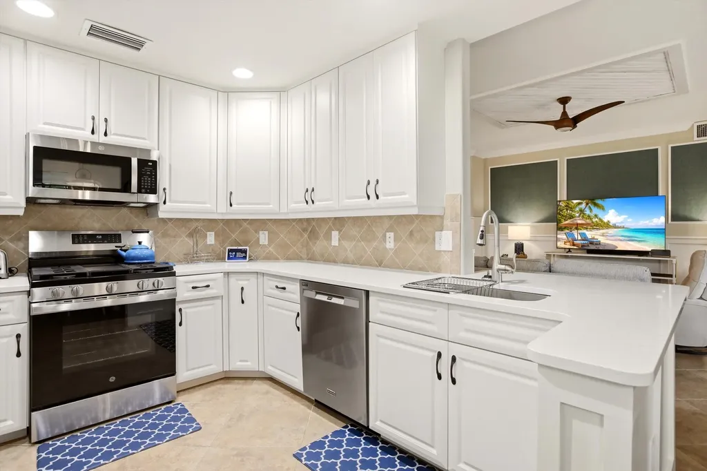 3163 Serena Lane Naples FL 34114