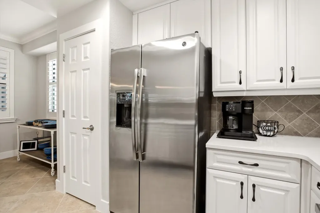 3163 Serena Lane Naples FL 34114