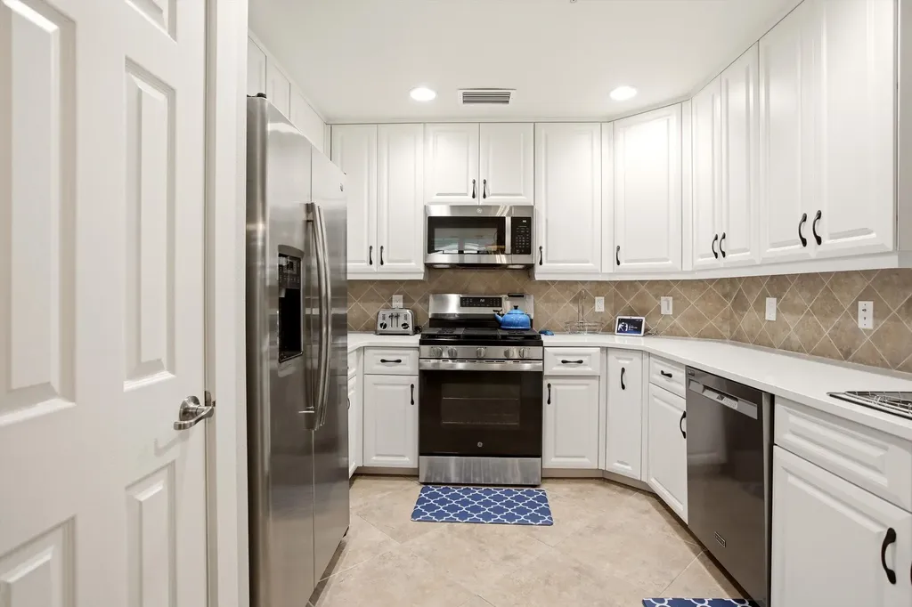 3163 Serena Lane Naples FL 34114