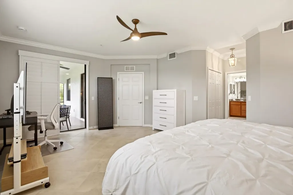 3163 Serena Lane Naples FL 34114