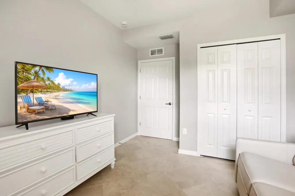 3163 Serena Lane Naples FL 34114