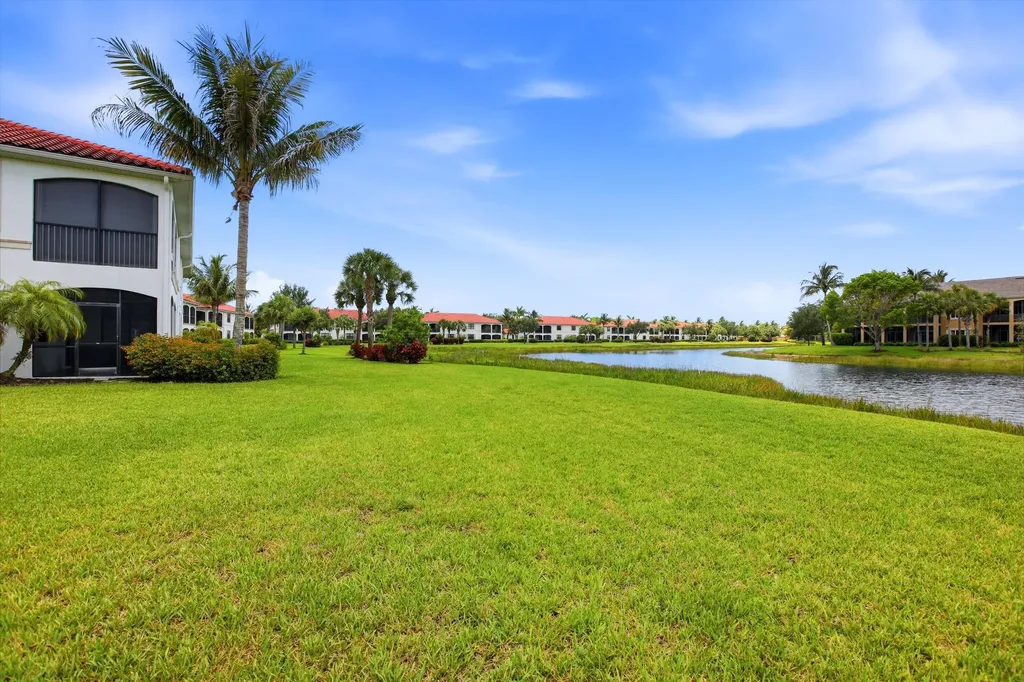 3163 Serena Lane Naples FL 34114