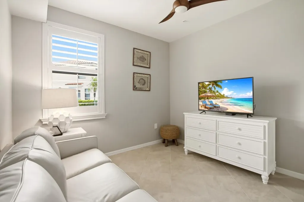 3163 Serena Lane Naples FL 34114