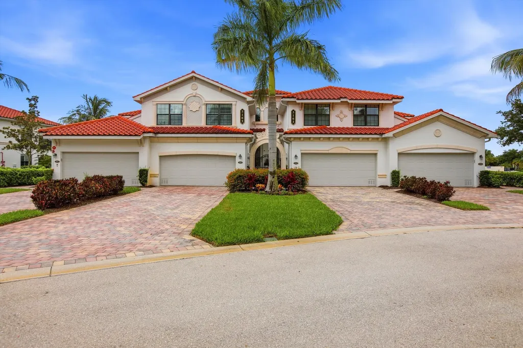 3163 Serena Lane Naples FL 34114