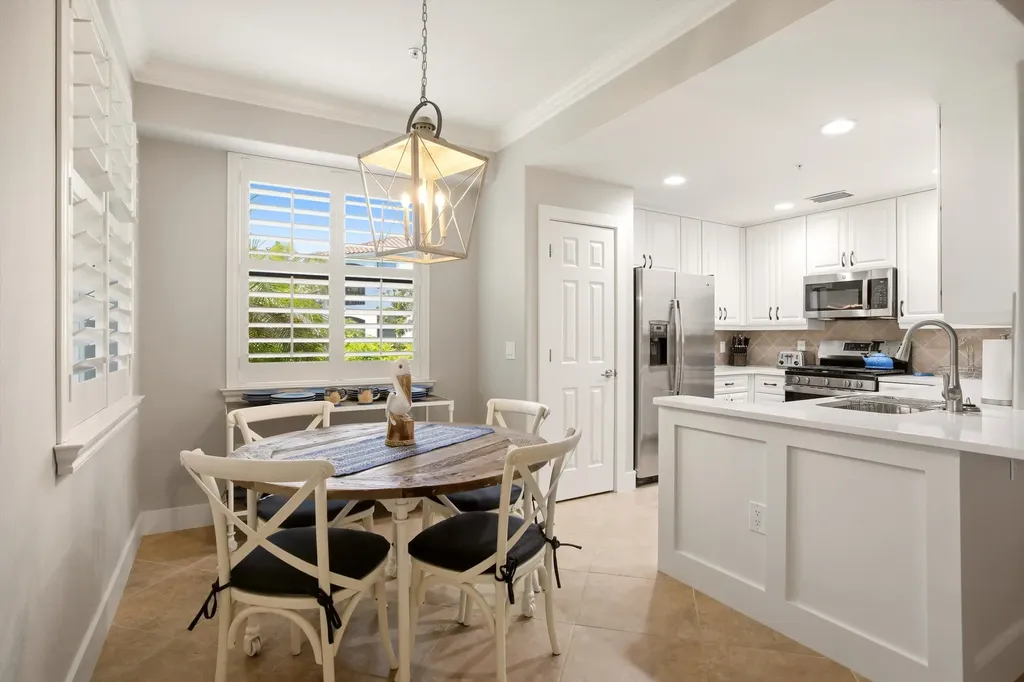 3163 Serena Lane Naples FL 34114