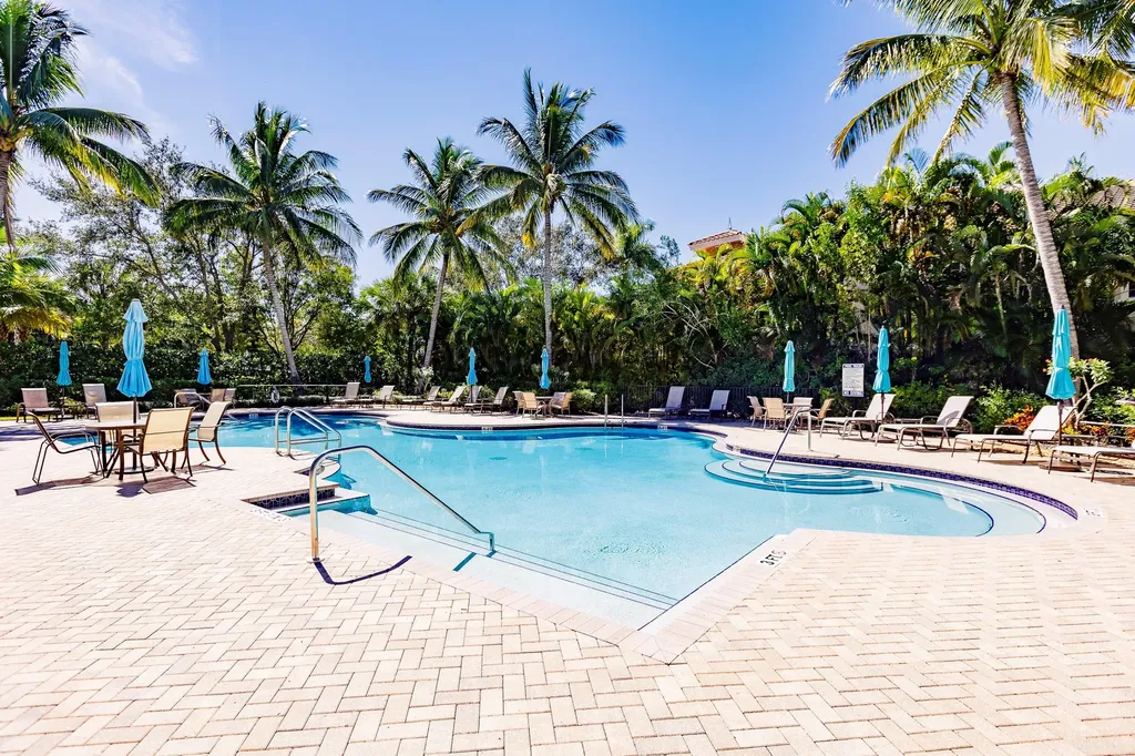 3163 Serena Lane Naples FL 34114