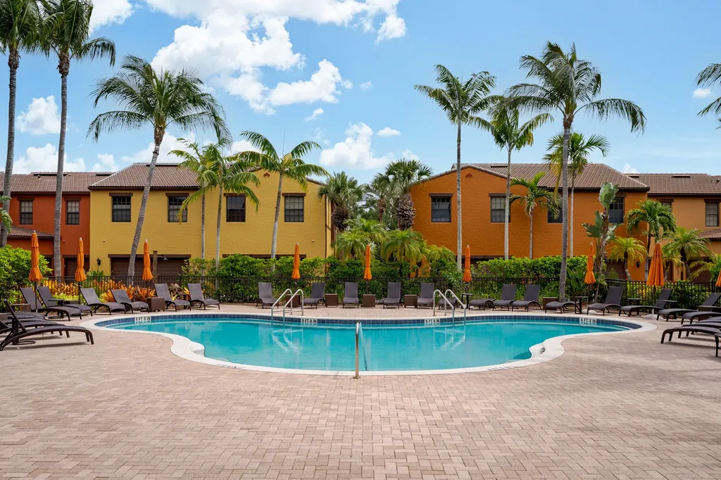 9098 Capistrano Street S Naples FL 34113