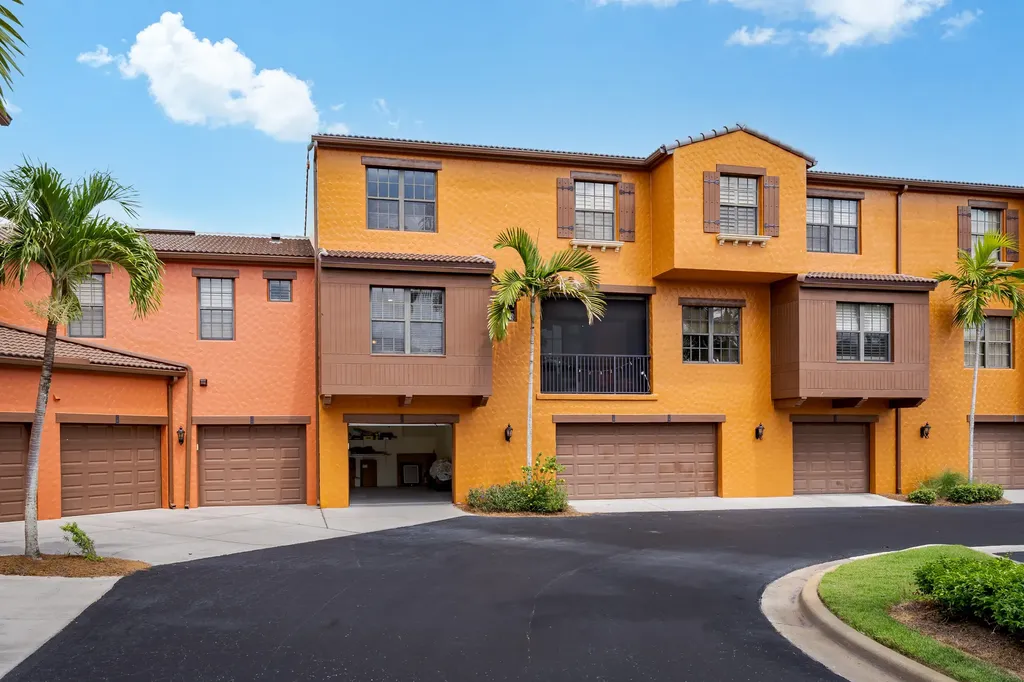 9098 Capistrano Street S Naples FL 34113
