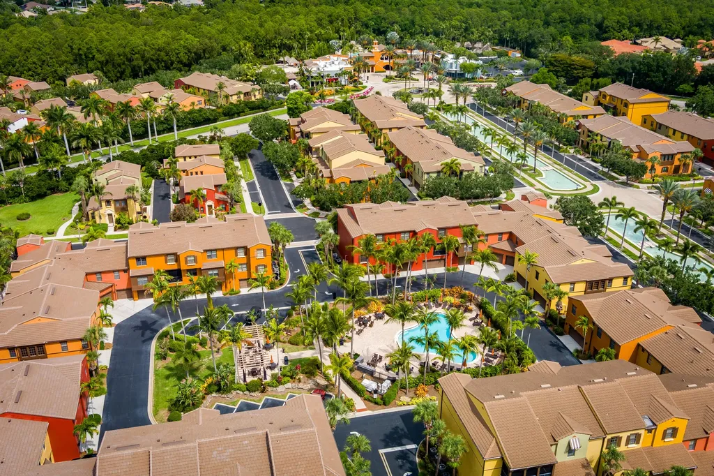 9098 Capistrano Street S Naples FL 34113