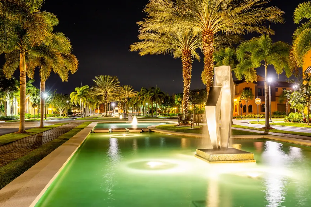9098 Capistrano Street S Naples FL 34113