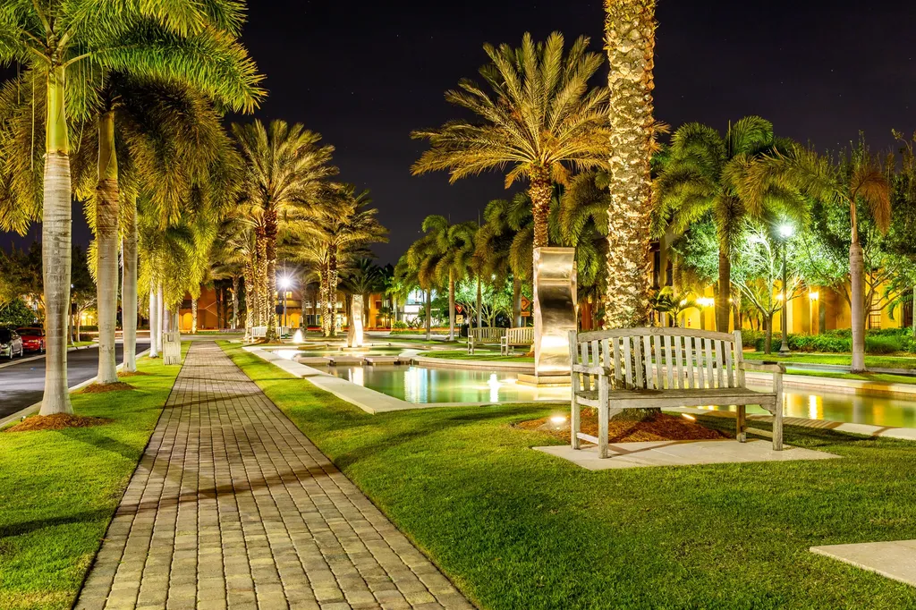 9098 Capistrano Street S Naples FL 34113