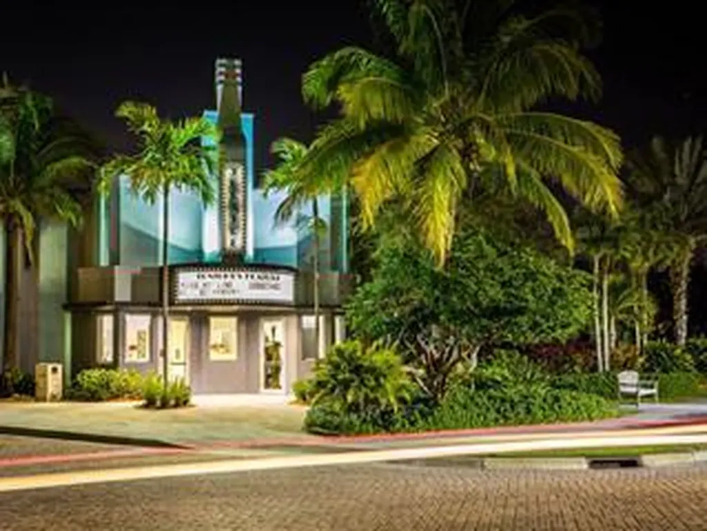 9098 Capistrano Street S Naples FL 34113
