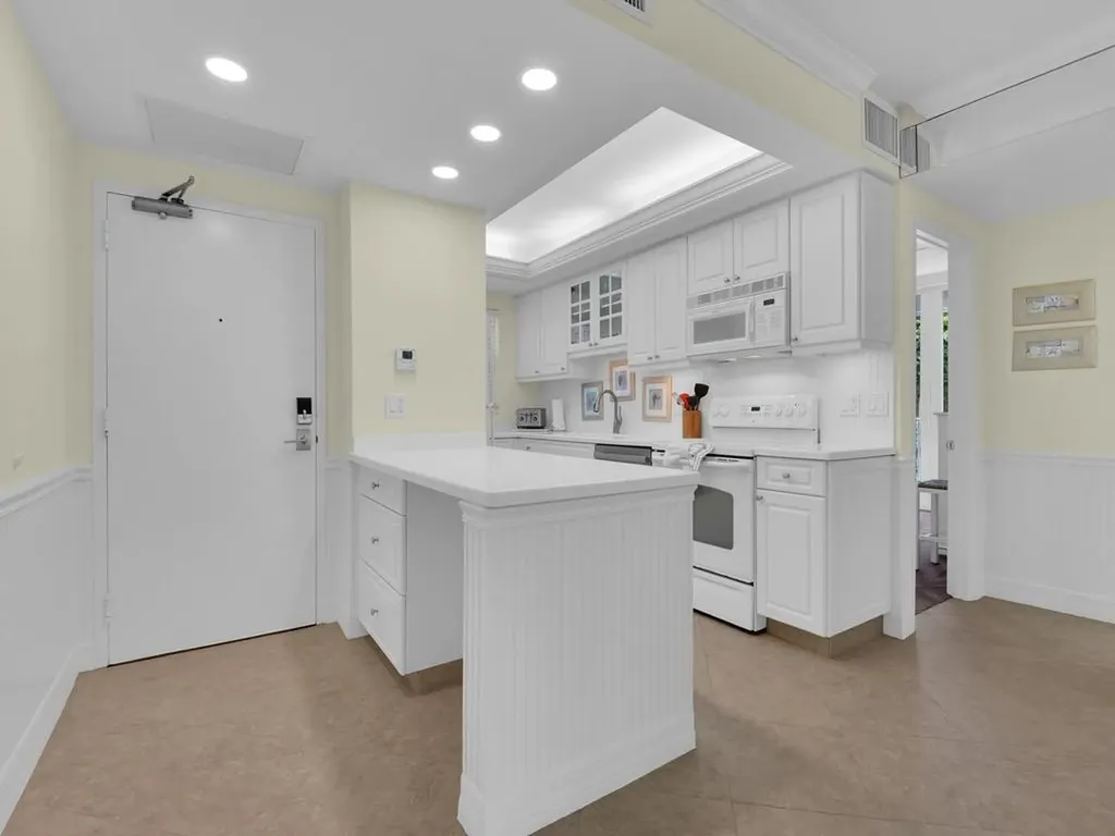 140 Seaview Marco Island FL 34145