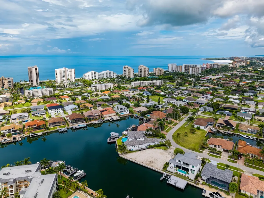 826 Banyan Court Marco Island FL 34145