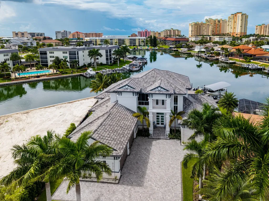 826 Banyan Court Marco Island FL 34145