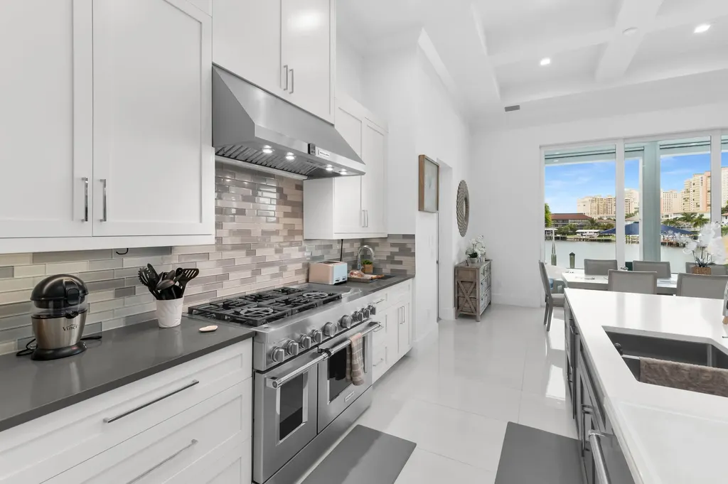 826 Banyan Court Marco Island FL 34145