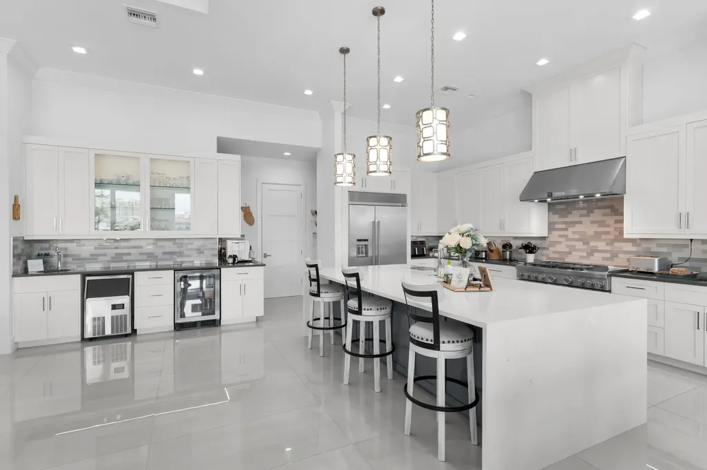 826 Banyan Court Marco Island FL 34145