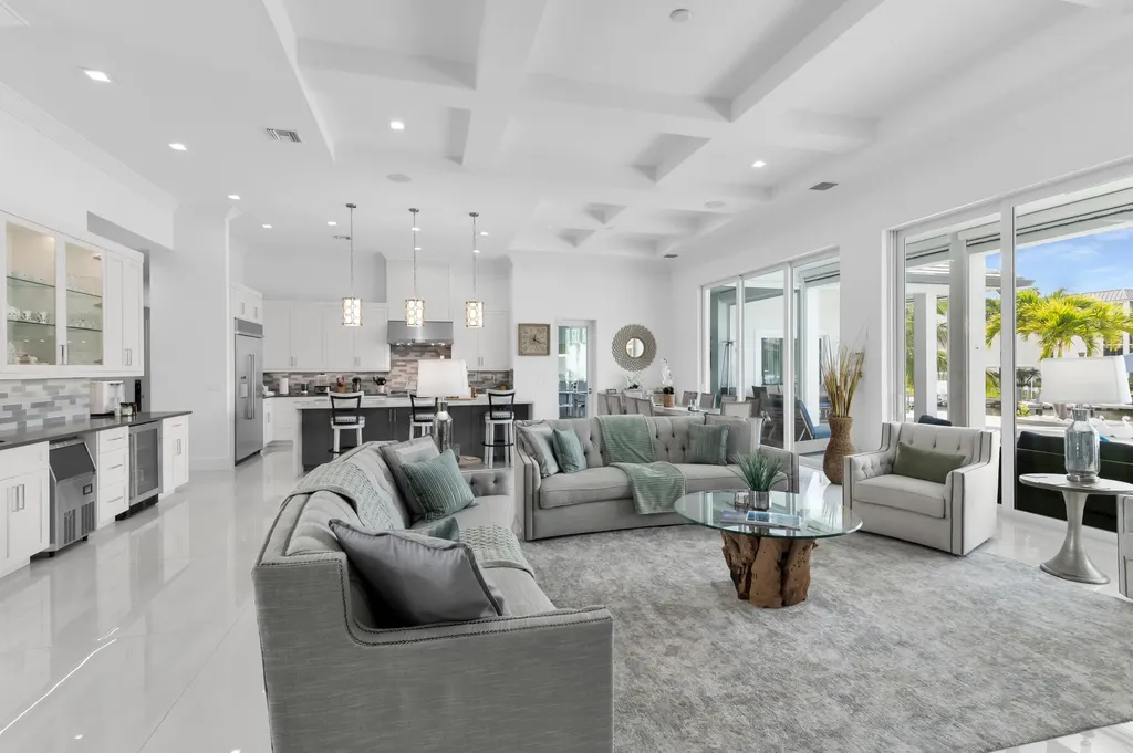 826 Banyan Court Marco Island FL 34145