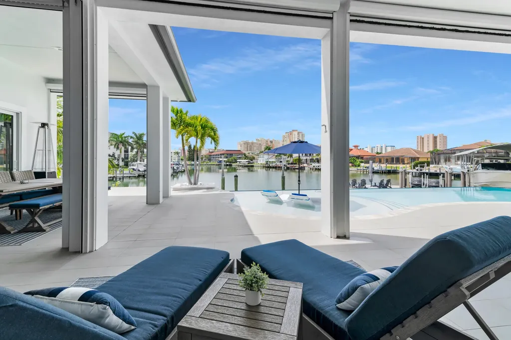 826 Banyan Court Marco Island FL 34145