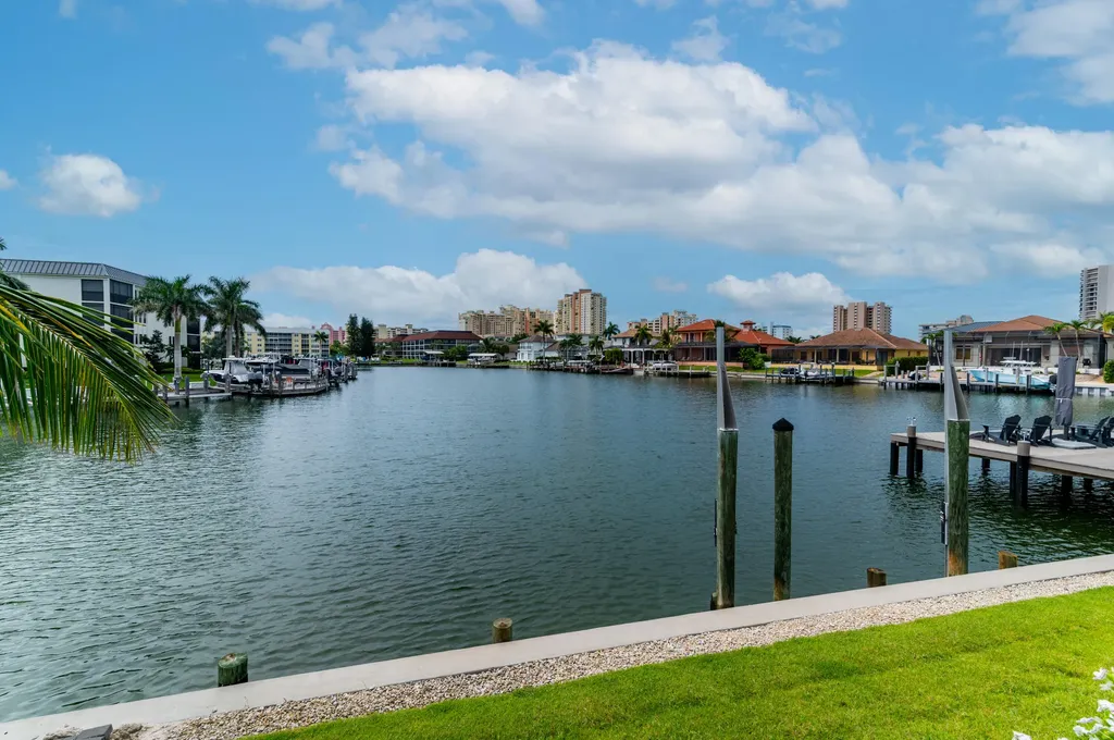 826 Banyan Court Marco Island FL 34145