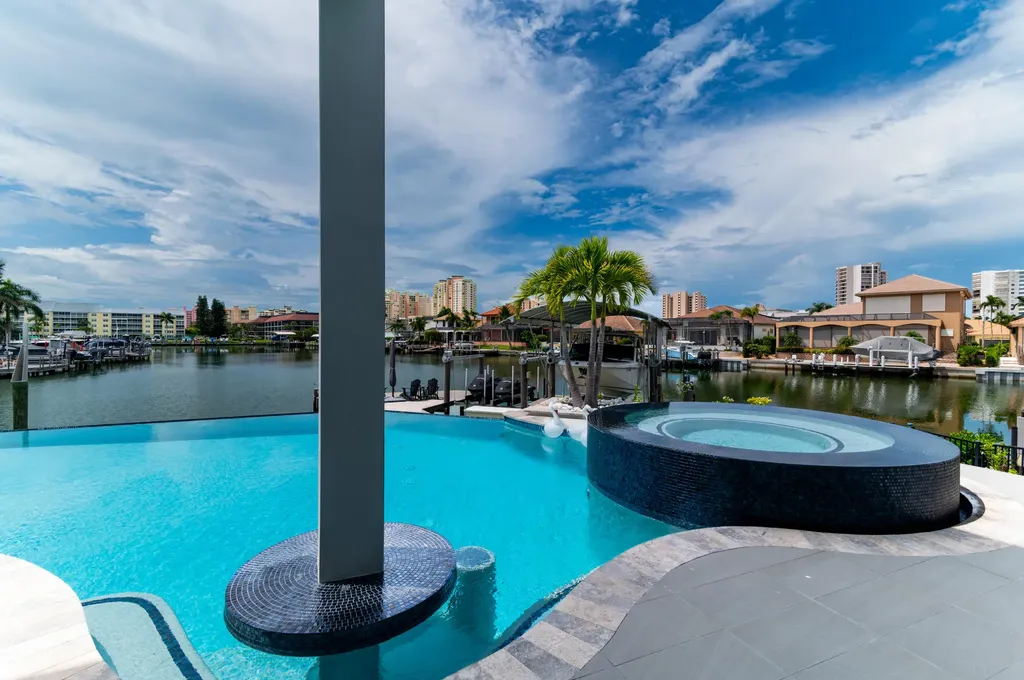 826 Banyan Court Marco Island FL 34145